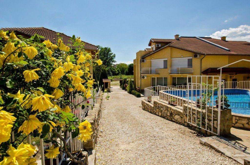 Gated 3 bed villa in Kranevo, near Varna & Golden Sands * Sold