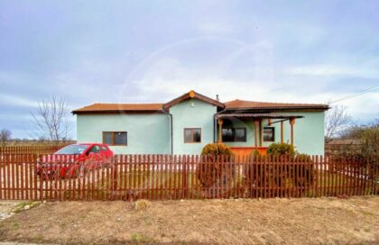 Renovated bungalow 20min from Balchik and beaches