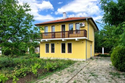 Beautiful house in nice village by the coast, 3-bed 2-bath & with lovely countryside views