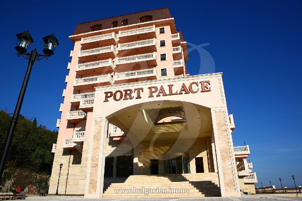 Seafront apartment in Varna, Sunny Day Port Palace * Sold