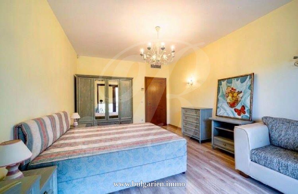 Seafront apartment in Varna, Sunny Day Port Palace * Sold