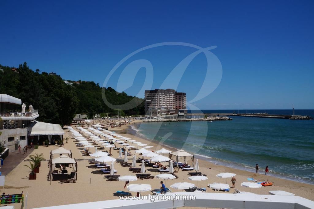 Seafront apartment in Varna, Sunny Day Port Palace * Sold