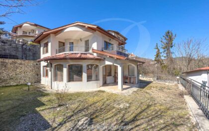 Two story house with open views in Balchik