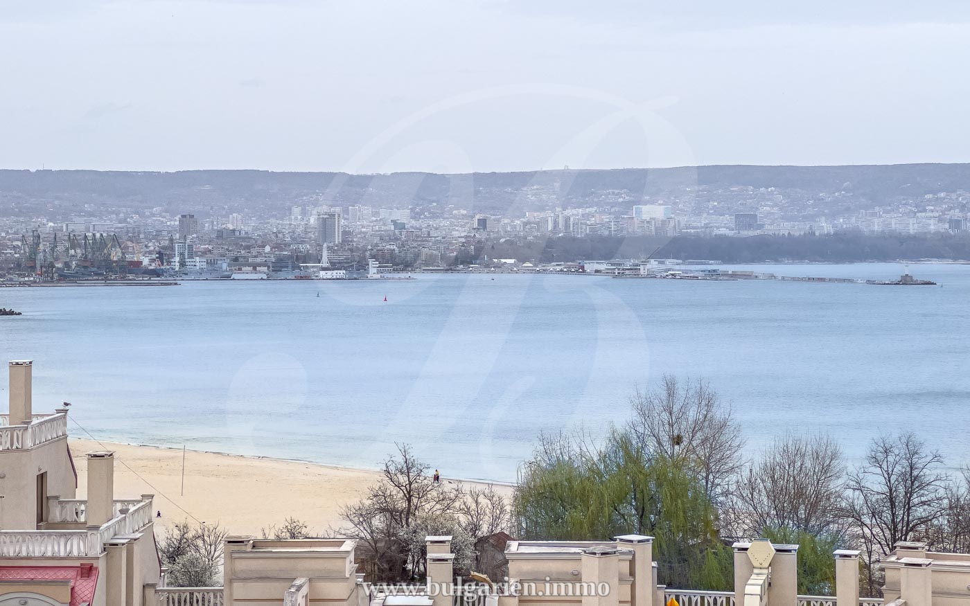 2bed apartment by the beach in Varna South Bay