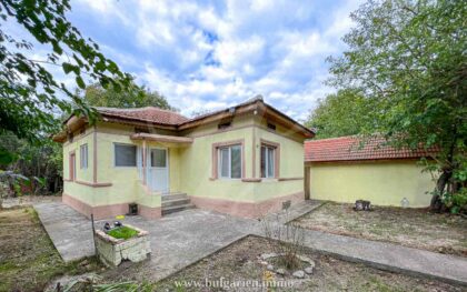 Affordable renovated property 15min from the beach