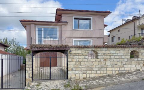 Dual house property just outside Varna city