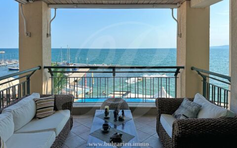 Beachfront apartment in Balchik – Marina City