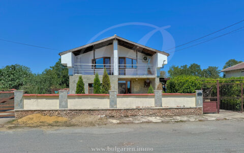 Spacious countryside home near the sea with pool, garden and home pub